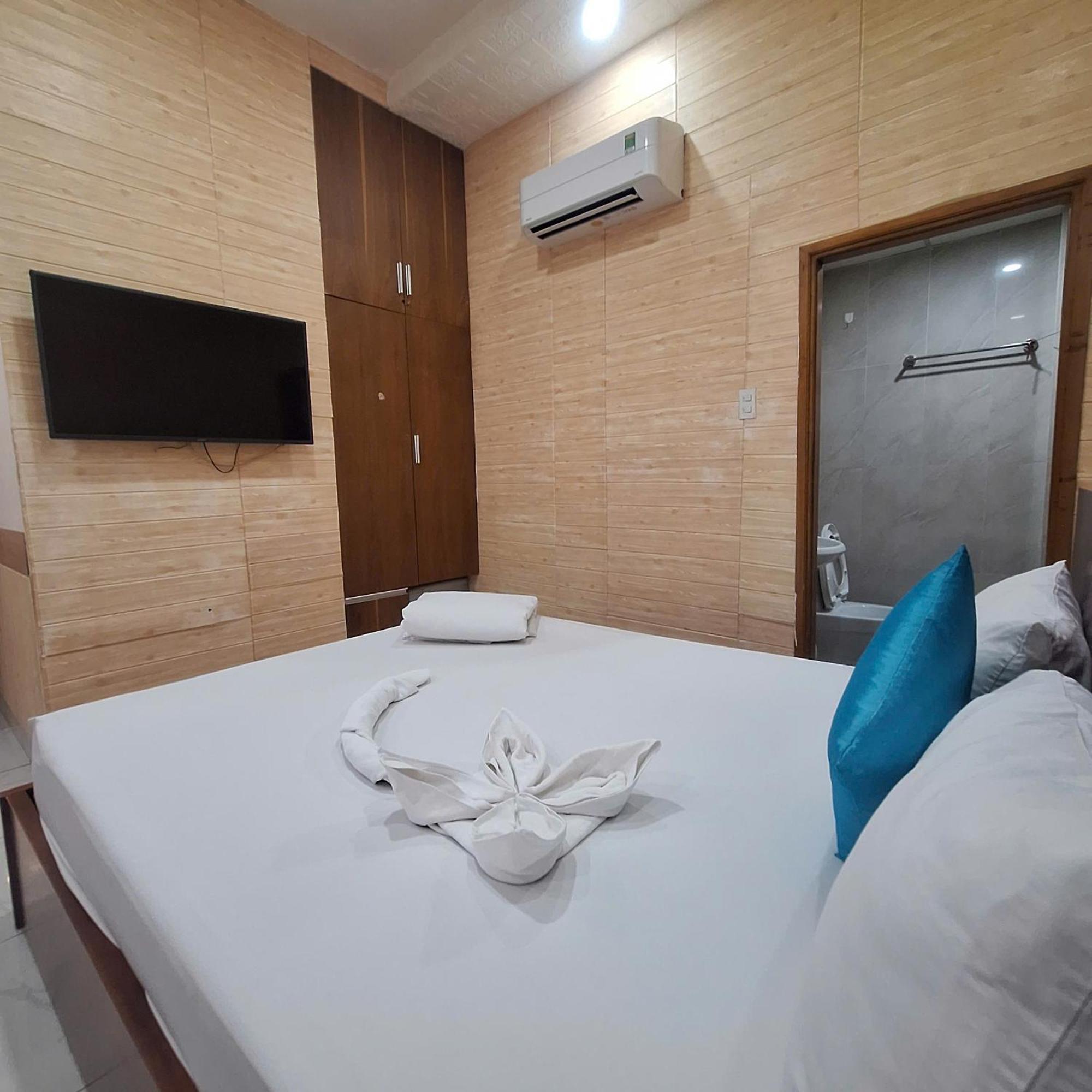 Damry Hotel Ho Chi Minh City Bagian luar foto